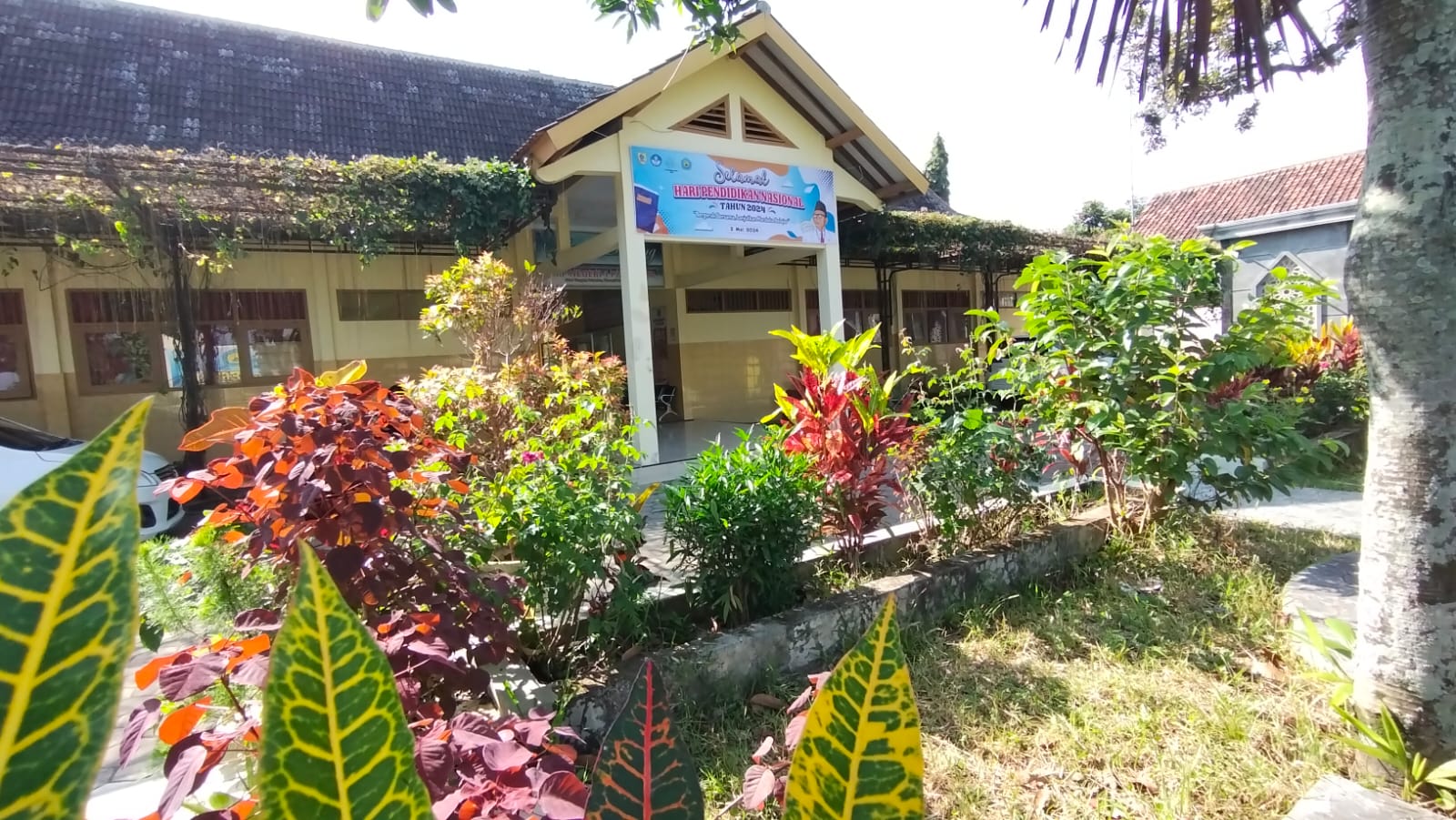 Lingkungan Sekolah 