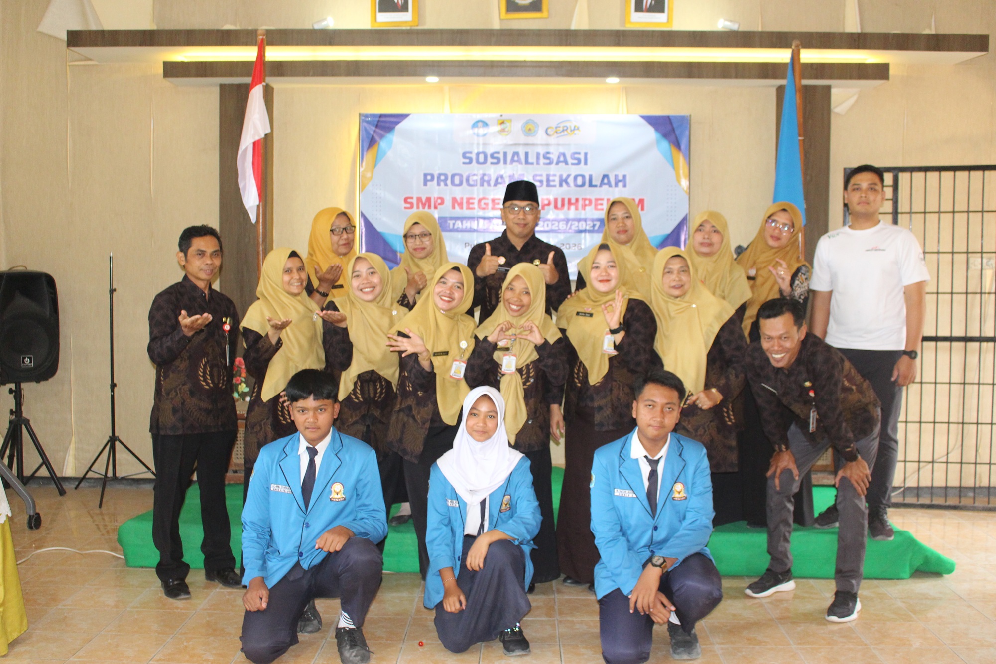 Dokumentasi Kegiatan Guru dan Staff