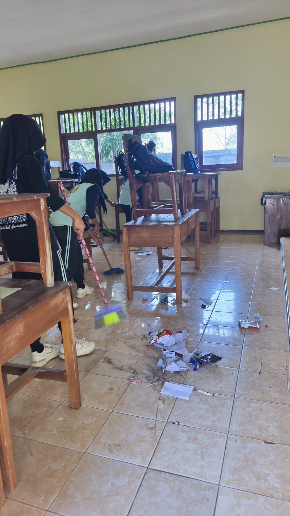 Dokumentasi Kegiatan Kebersihan SMP Negeri 1Puhpelem